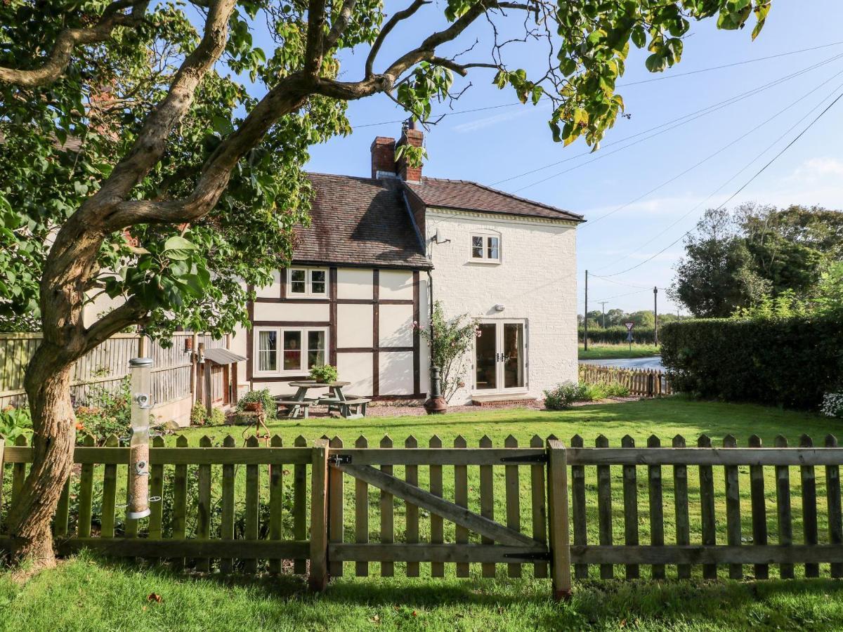 Bluebell Cottage Rugeley Kültér fotó